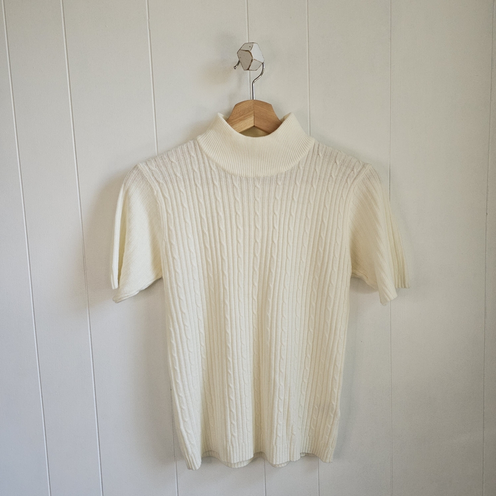 ☆ VINTAGE Cable Knit Short Sleeve Pullover